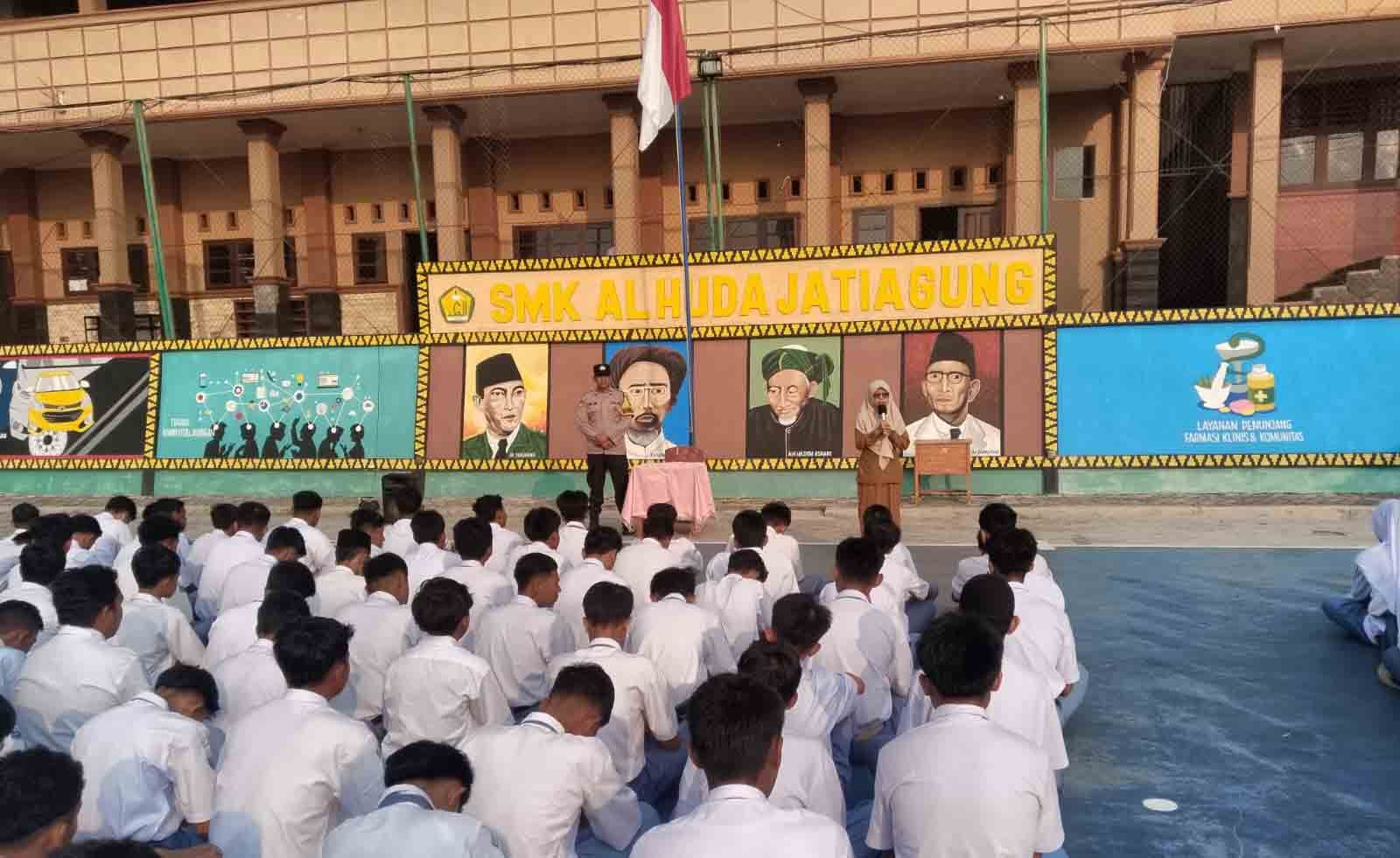 Aipda Dapot P. Gultom juga menjelaskan secara rinci tentang bahaya penyalahgunaan narkoba