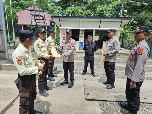 Sat Binmas Polres Lampung Selatan Sambangi Pos Security PT Juang Jaya Abdi Alam