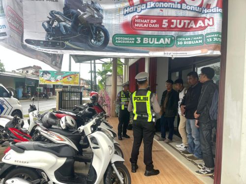 Satgas Preemtif Ops Keselamatan Krakatau 2026 Lakukan Binluh di Jalinsum Kalianda